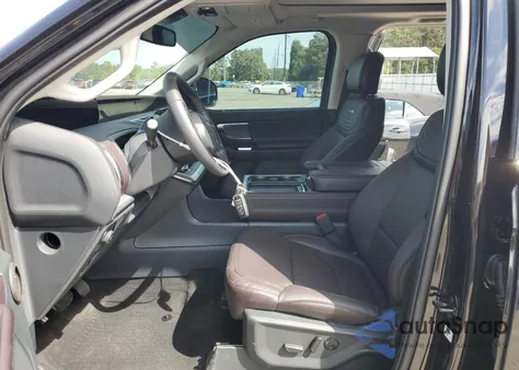 2025 Ford Expedition Max Platinum z USA, uszkodzony, nr VIN 1FMJK1MG5SEA11508